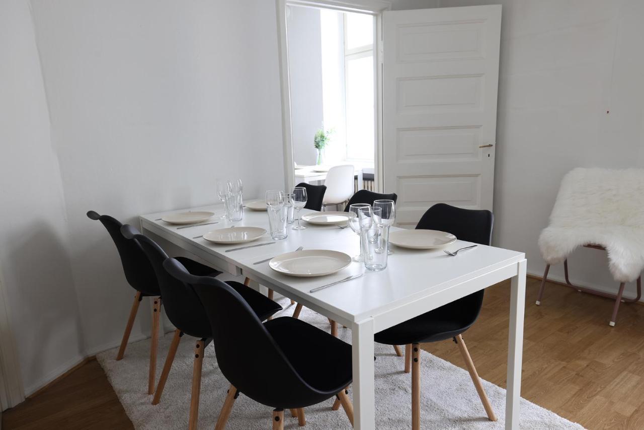 2Ndhomes Cozy And Quiet 2Br Apartment By The Esplanade Park Helsingfors Exteriör bild