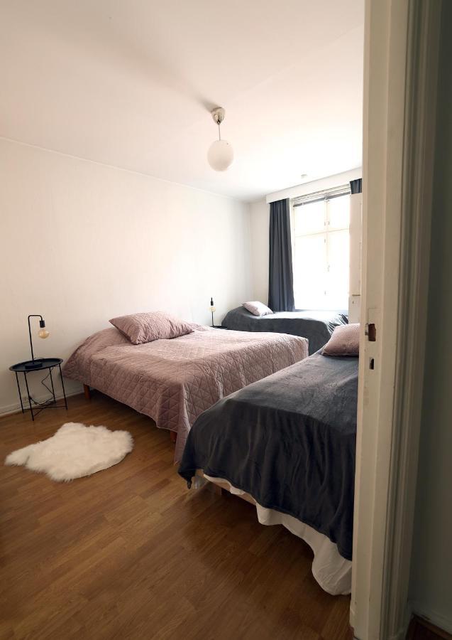2Ndhomes Cozy And Quiet 2Br Apartment By The Esplanade Park Helsingfors Exteriör bild